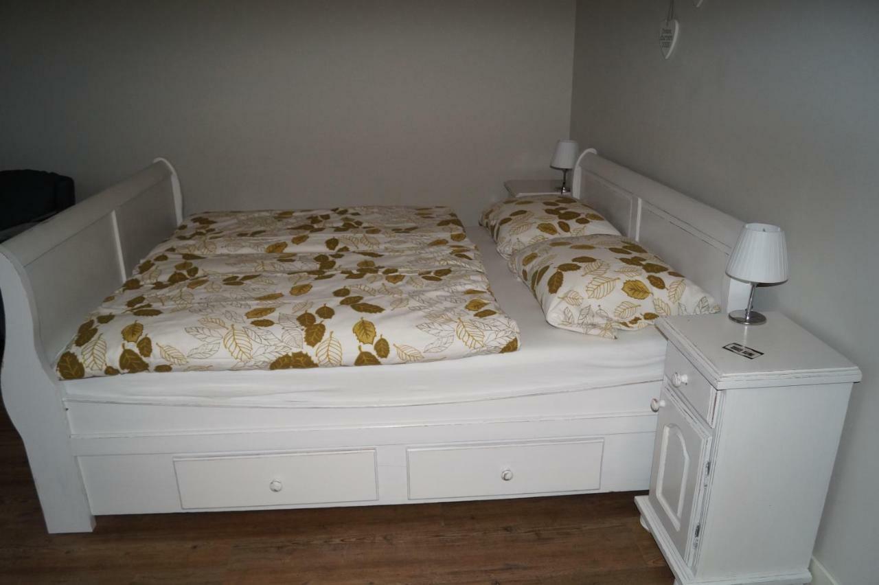 Bed En Breakfast Donkersvoort Beek en Donk Bagian luar foto