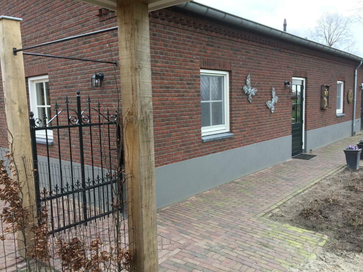 Bed En Breakfast Donkersvoort Beek en Donk Bagian luar foto