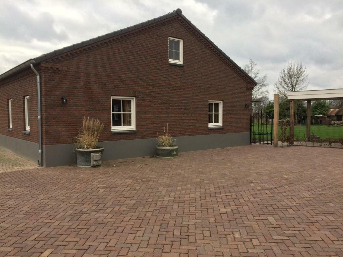 Bed En Breakfast Donkersvoort Beek en Donk Bagian luar foto